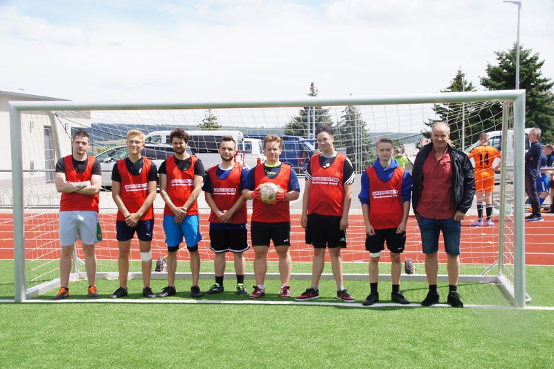 Fußballmannschaft auf dem Spielfeld