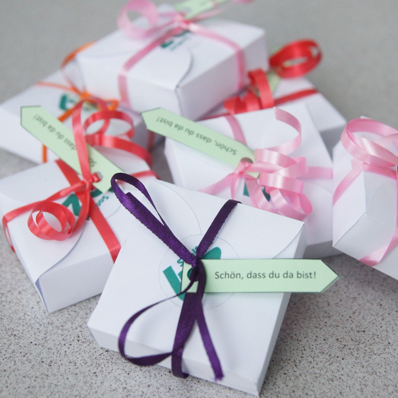 Kleine weiße Körbchen Geschenke für Tag der Berufe